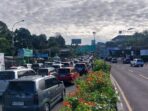 7 Ribu Kendaraan Memasuki Kawasan Puncak Bogor, Rekayasa One Way Diterapkan
