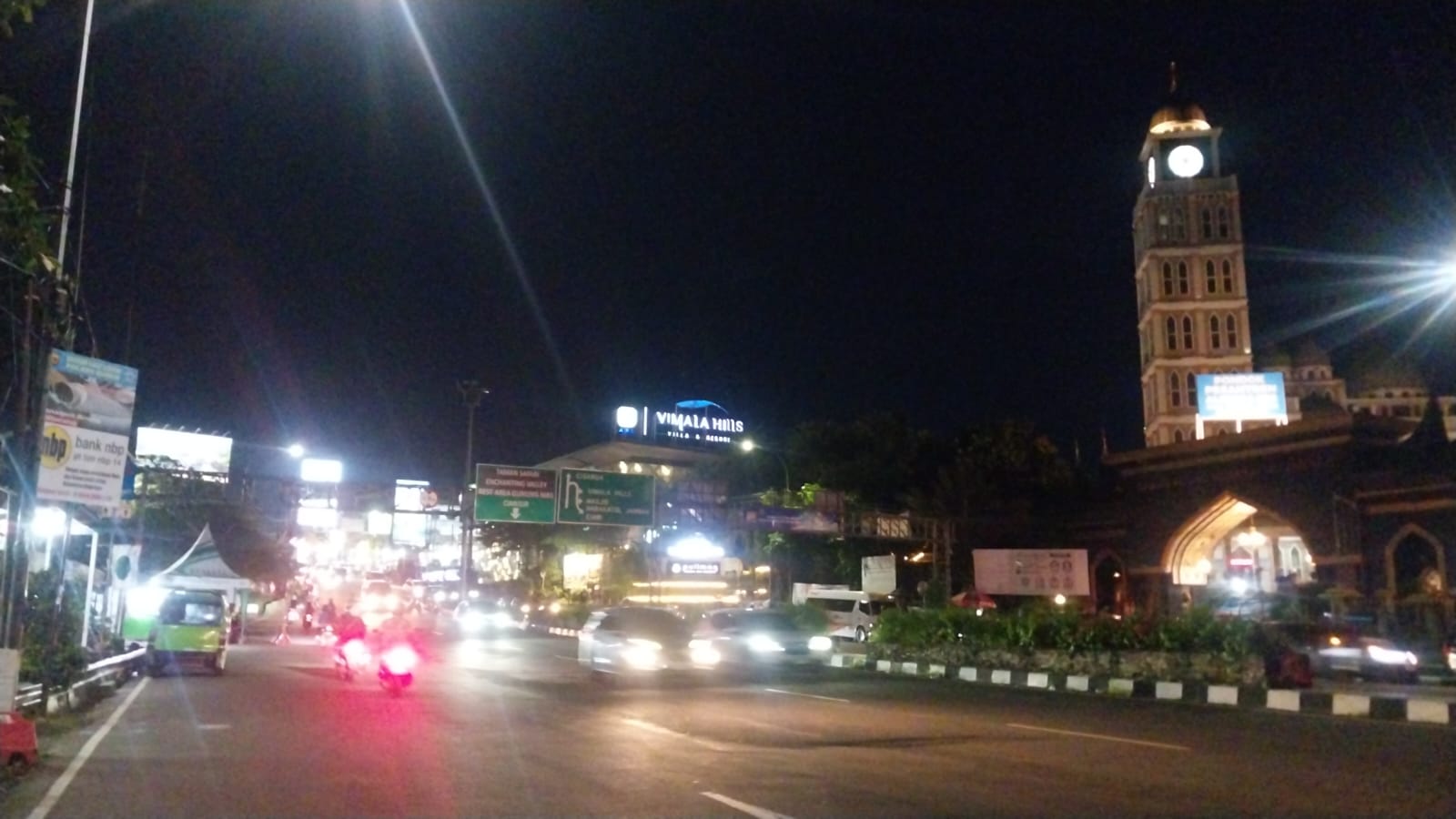 Jalur Puncak Masih Padat, Polisi Masih Terapkan One Way Arah Jakarta