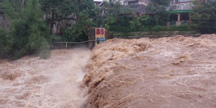 Bendungan Cibalok Siaga 3, Warga Pinggir Kali Mesti Waspada