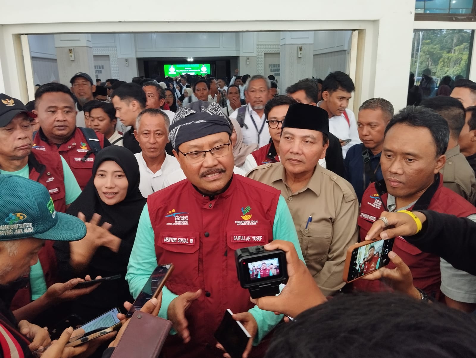 Kemensos Optimis Hapus Kemisikan Ekstrem di Indonesia