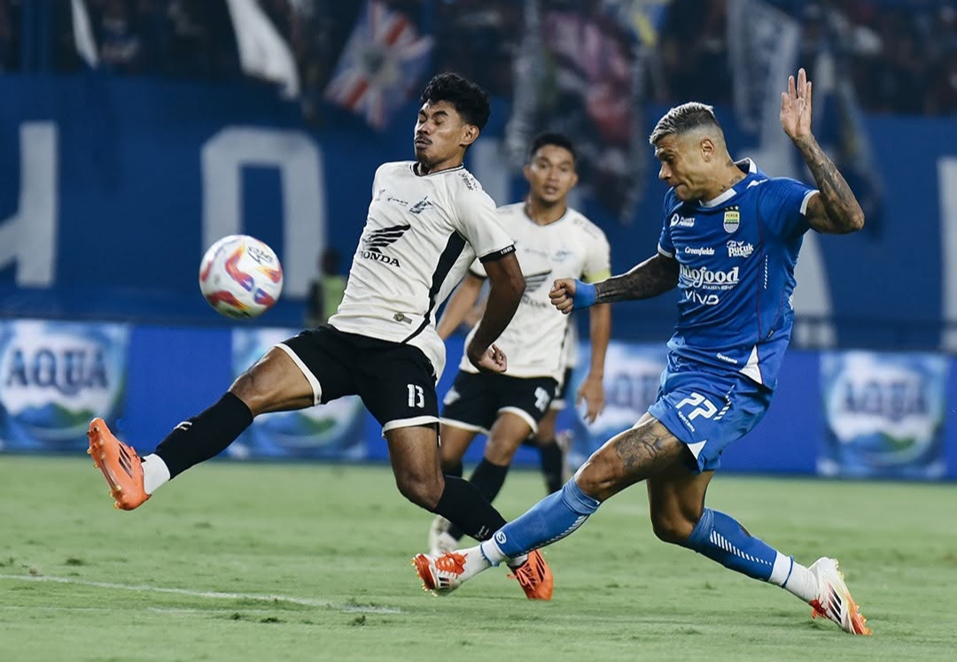 Ciro Alves Emang Gak Ada Obat ! Bawa Persib Menang Lawan PSM