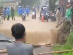 Jembatan di Jalan Citeureup- Sukamakmur Amblas, Pengendara Tak Bisa Melintas
