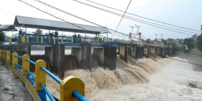 Bendung Katulampa Bogor Naik Siaga 2, Warga dihimbau Waspada