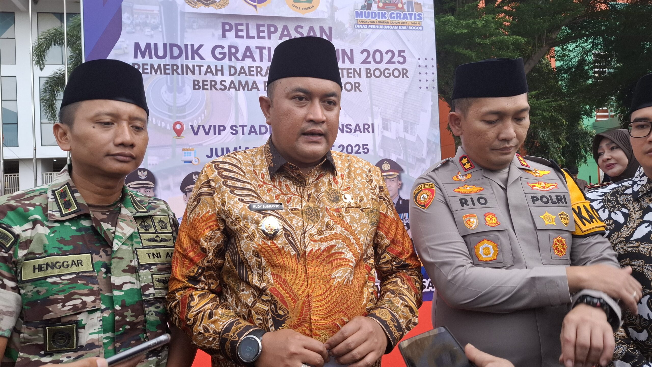 Marak Urbanisasi Pasca Lebaran, Bupati Bogor : Kita Terima dengan Baik