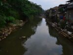 Tanah di Bantaran Sungai Diklaim Negara
