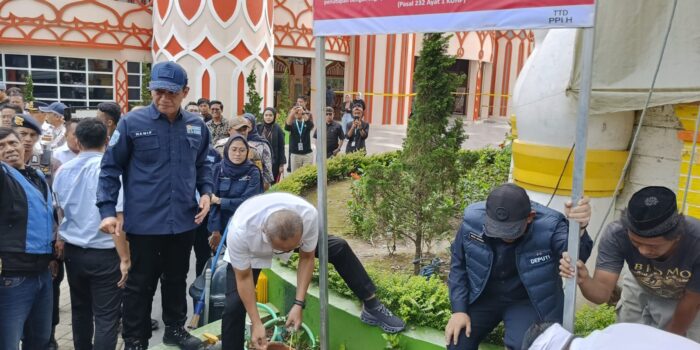 Gubernur Jabar Bongkar Wisata Hibisc Fantasy Puncak