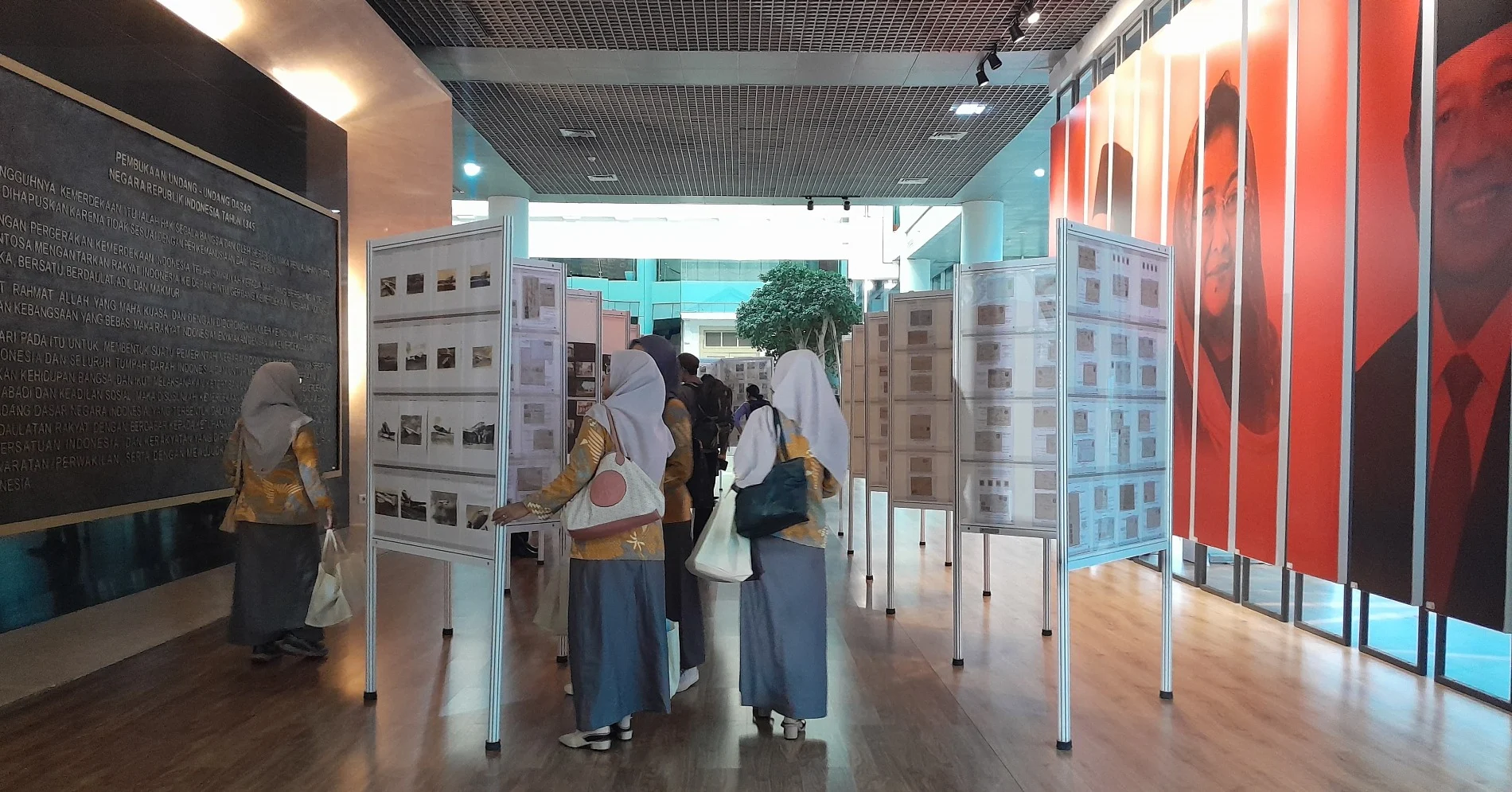 Pameran Buitenzorg Digelar di Museum Balai Kirti Bogor, Tampilkan Berbagai Koleksi Benda Filateli