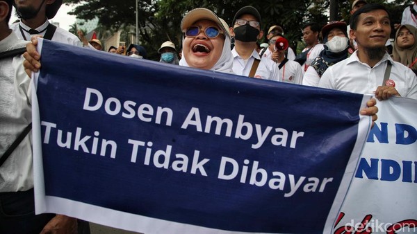 Respon Dosen terhadap Tukin 40% dari Kinerja Prestasi
