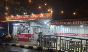 Gayo Sosis Internasional 08, Surga Kuliner Murah Meriah Favorit Muda-Mudi di Pakansari