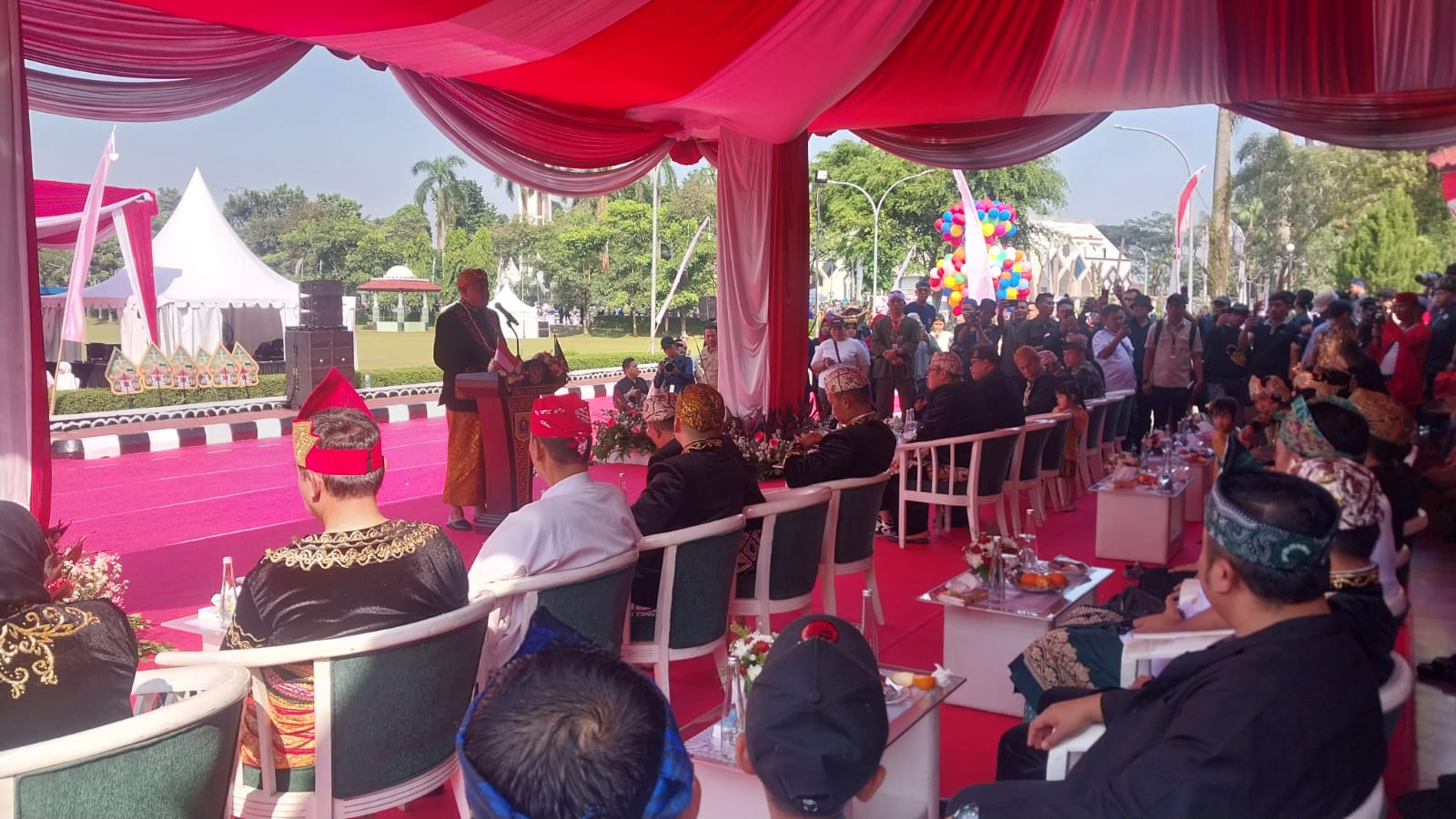 Tak Mau Telat, Bupati Bogor Menginap di Pendopo demi Acara Helaran Budaya