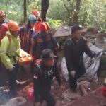 Medan Lokasi Curam dan Licin, Jenazah Pendaki Berhasil Dievakuasi dengan Tepat dan Baik