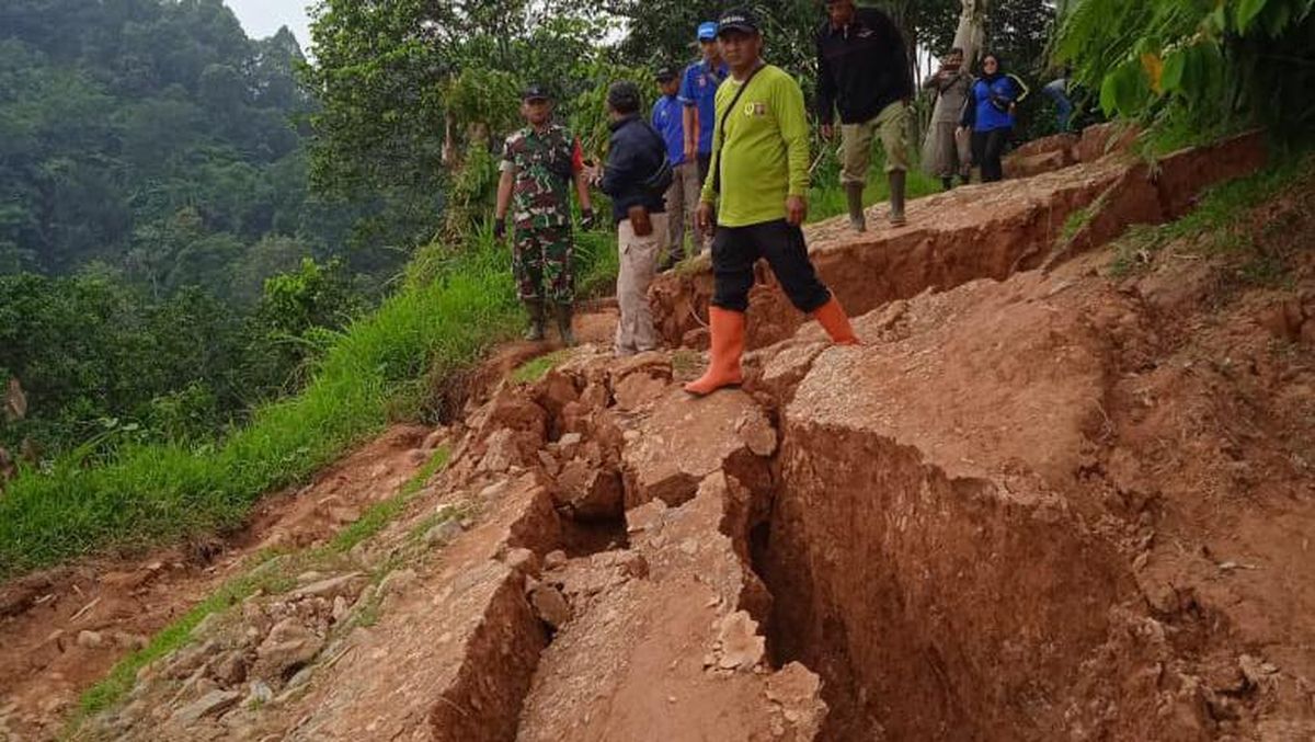 Puluhan Daerah di Kabupaten Bogor Mengalami Pergerakan Tanah Sejak Awal 2025