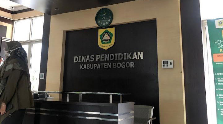 Orang Tua Siswa Terus Datangi Disdik Kabupaten Bogor, Faktor Kesulitan Pendaftaran Sekolah SMP Negeri